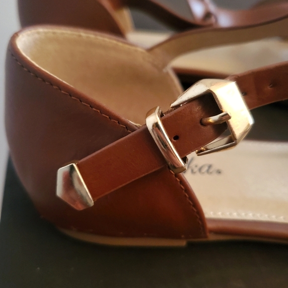 Paprika 7.5 Tan Strappy Sandals - Picture 5 of 8